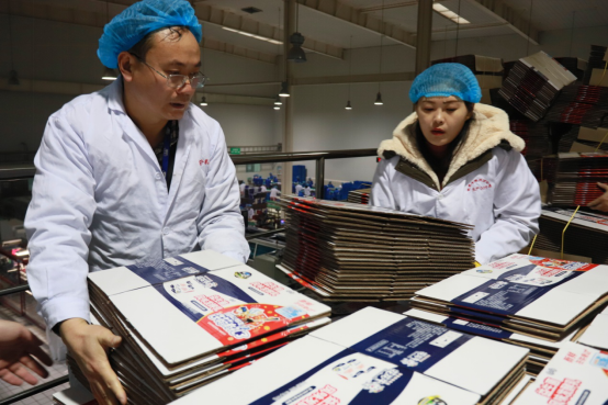 党员带头赴一线  助力春节保生产—LD官方电竞（中国）有限公司官网别样“生产突击队”助力车间生产