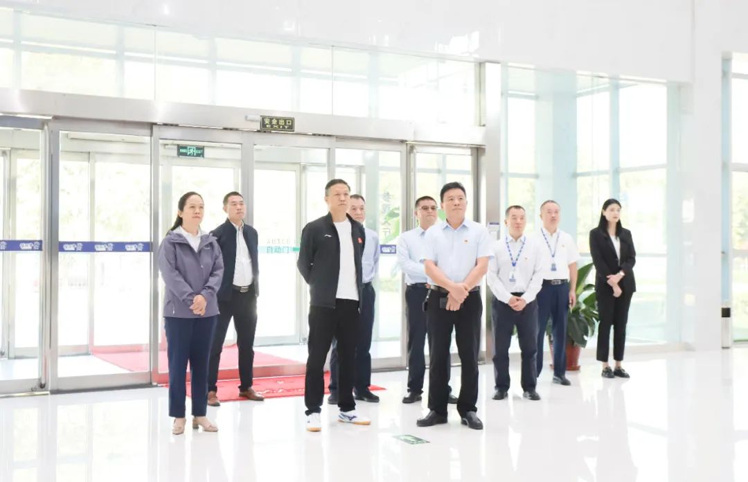 快乐过“双节”，安全不放假｜河南农投集团党委书记、董事长李晓寰一行莅临LD官方电竞（中国）有限公司官网乳业集团开展“双节”安全生产大检查活动并慰问一线职工、