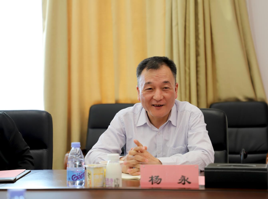 交流促提升 互动谋发展｜LD官方电竞（中国）有限公司官网乳业集团总裁杨永带队分别赴广东燕塘乳业及越秀风行乳业参观交流