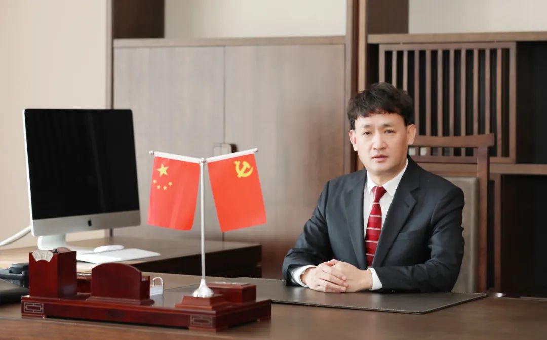 双双获奖 喜事连连｜ LD官方电竞（中国）有限公司官网乳业集团荣获“河南省知名品牌”奖，董事长关晓彦荣膺“2022年度品牌人物”