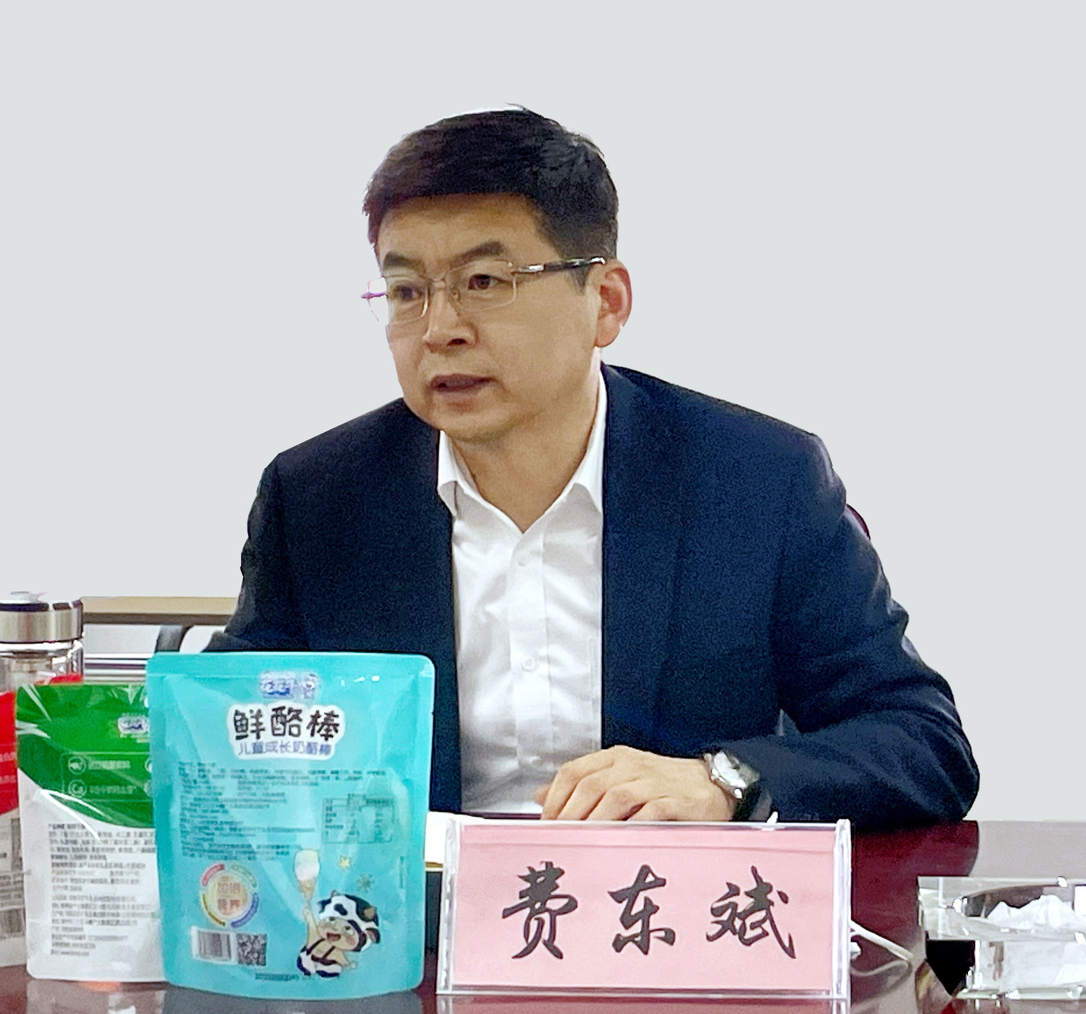 河南省委常委、副省长费东斌莅临 LD官方电竞（中国）有限公司官网乳业集团调研
