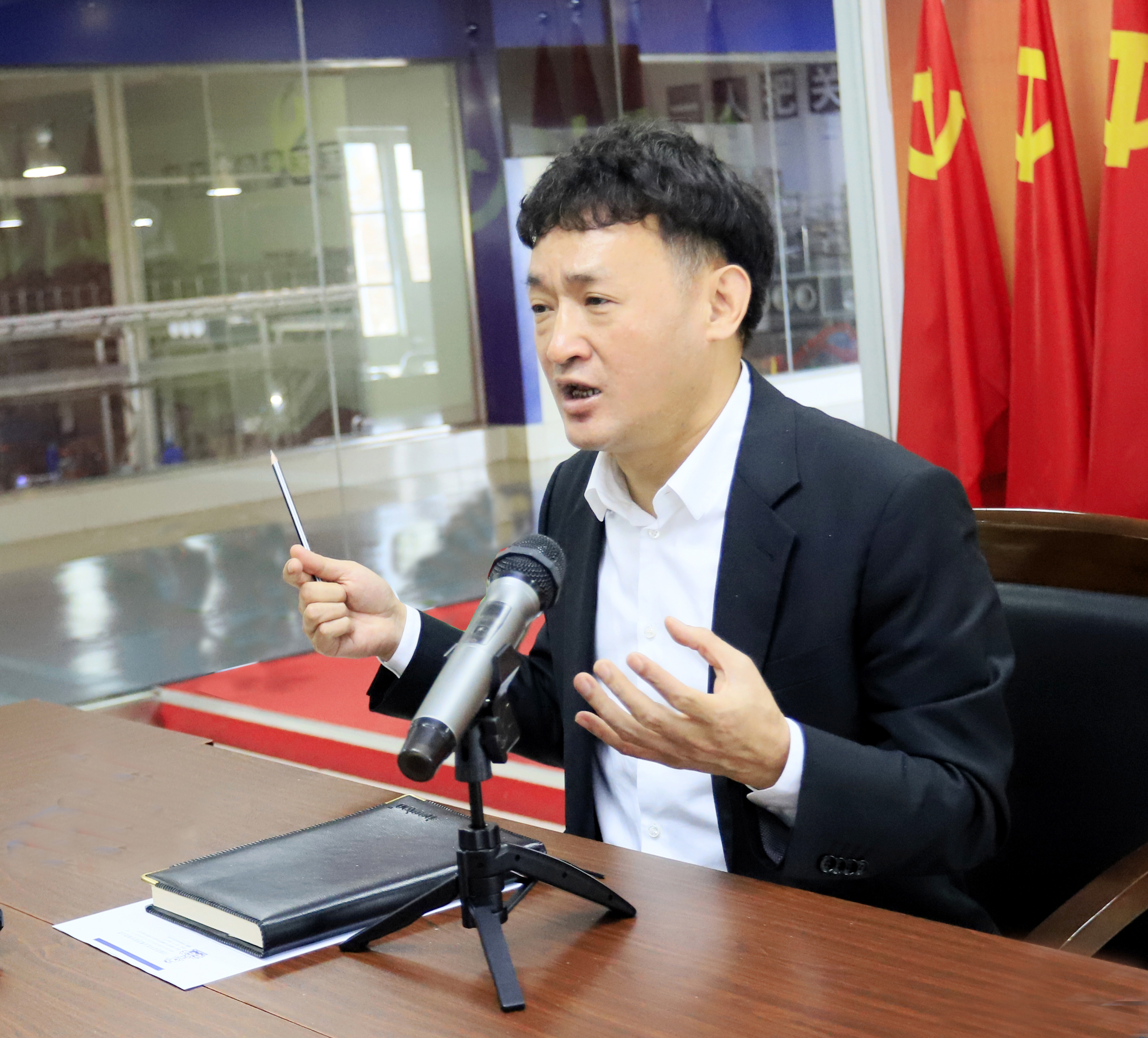 鼓足干劲、攻坚克难，决战2021 ，推动LD官方电竞（中国）有限公司官网再上新台阶