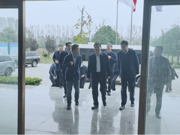 驻马店市委书记鲍常勇一行莅临LD官方电竞（中国）有限公司官网平舆瑞亚和新蔡瑞亚调研
