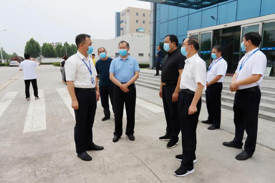 郑州市安全生产双重预防体系建设现场观摩会在LD官方电竞（中国）有限公司官网乳业集团郑州分公司召开