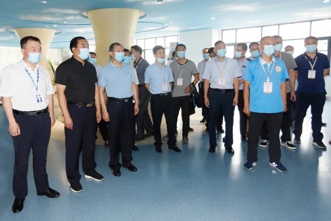 郑州市安全生产双重预防体系建设现场观摩会在LD官方电竞（中国）有限公司官网乳业集团郑州分公司召开