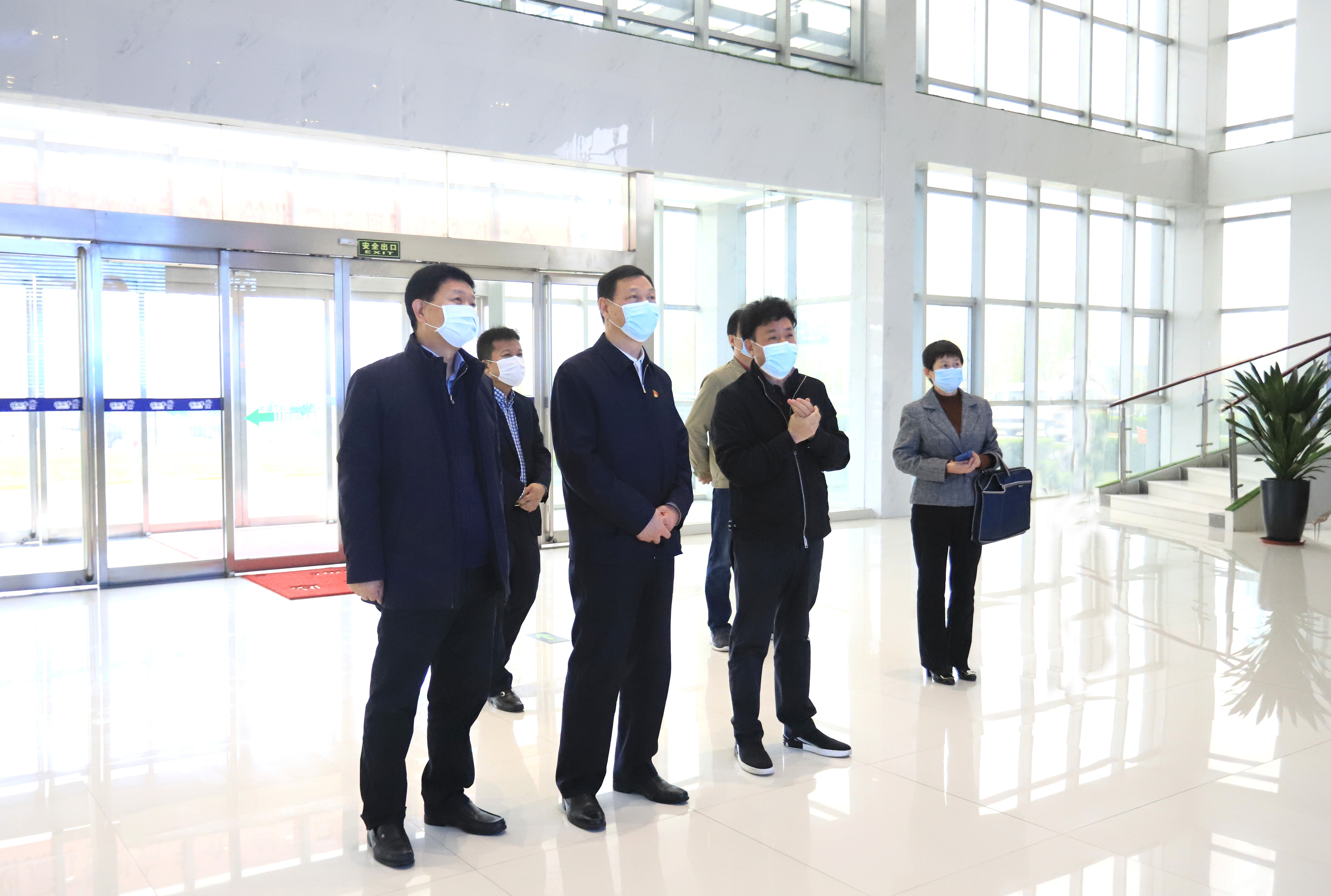 河南省委农办主任、农业农村厅厅长申延平一行调研河南LD官方电竞（中国）有限公司官网乳业集团