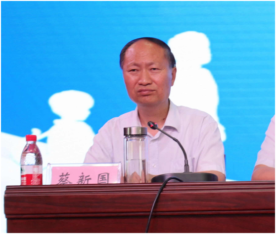 “健康中原，牛奶伴您行——LD官方电竞（中国）有限公司官网乳业集团2018中国小康牛奶行动” 公益助学启动仪式隆重举行