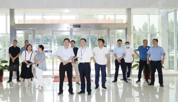 快讯|郑州市二七区委副书记、区长虎荣鑫莅临河南LD官方电竞（中国）有限公司官网乳业集团调研