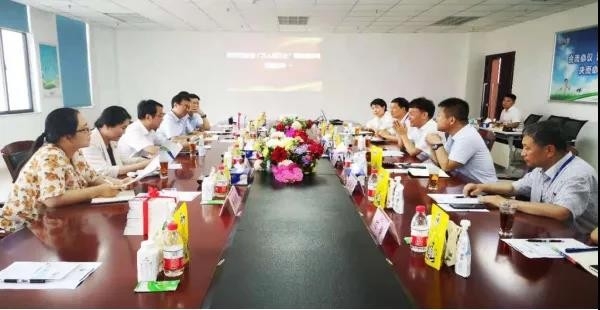 河南省高级人民法院院长胡道才一行莅临LD官方电竞（中国）有限公司官网乳业集团开展“万人助万企”活动 助力企业发展