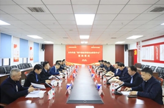 河南LD官方电竞（中国）有限公司官网乳业集团与河南牧业经济学院签署奶牛健康养殖校企研发中心合作协议